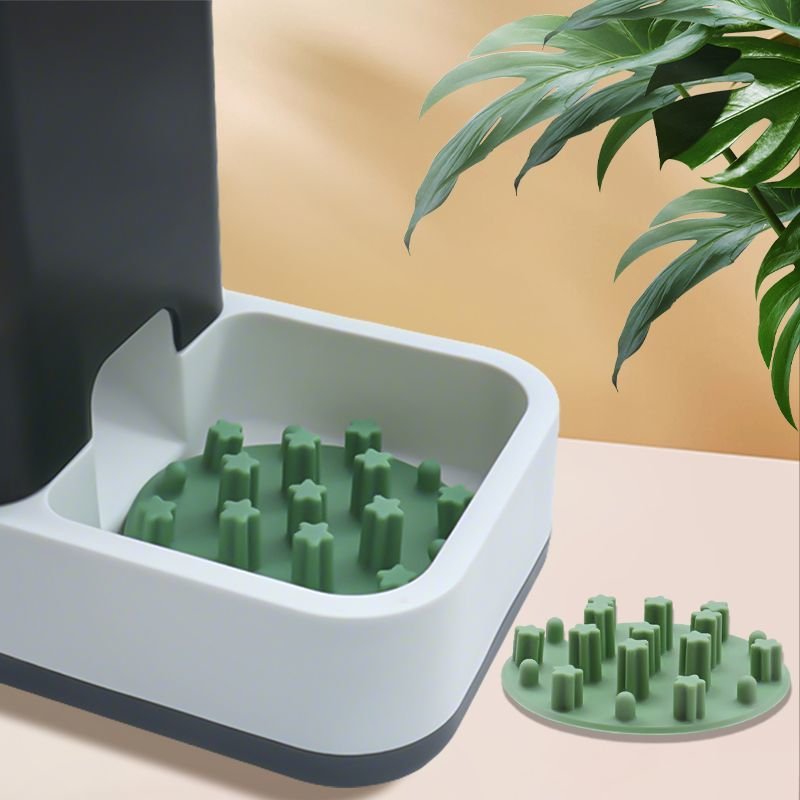 Treat Dispensing Slow Feeder Toy