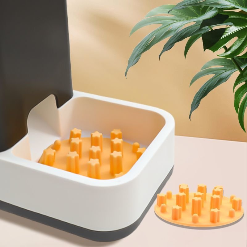 Treat Dispensing Slow Feeder Toy